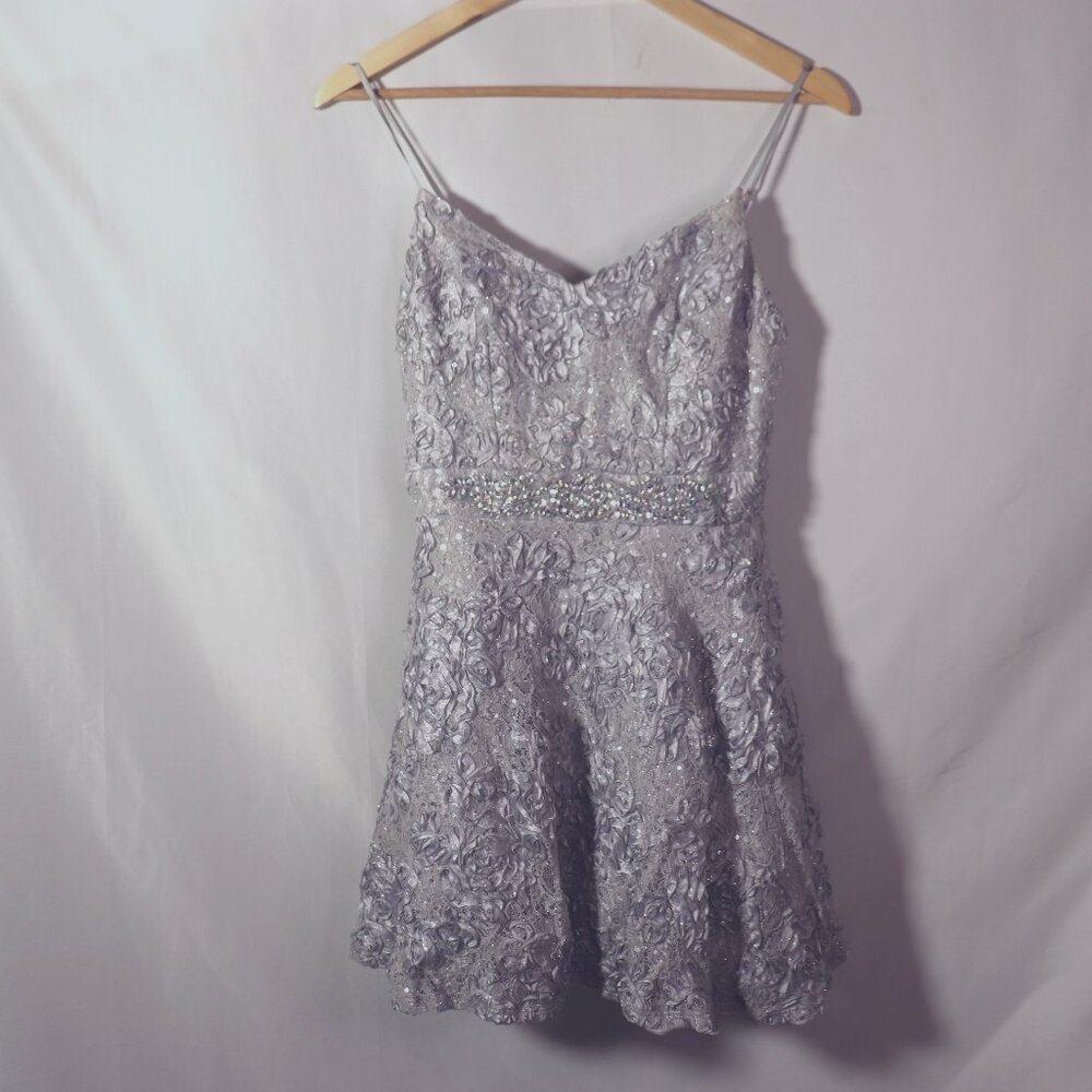 B. Darlin Silver Sequin Mini Party Dress